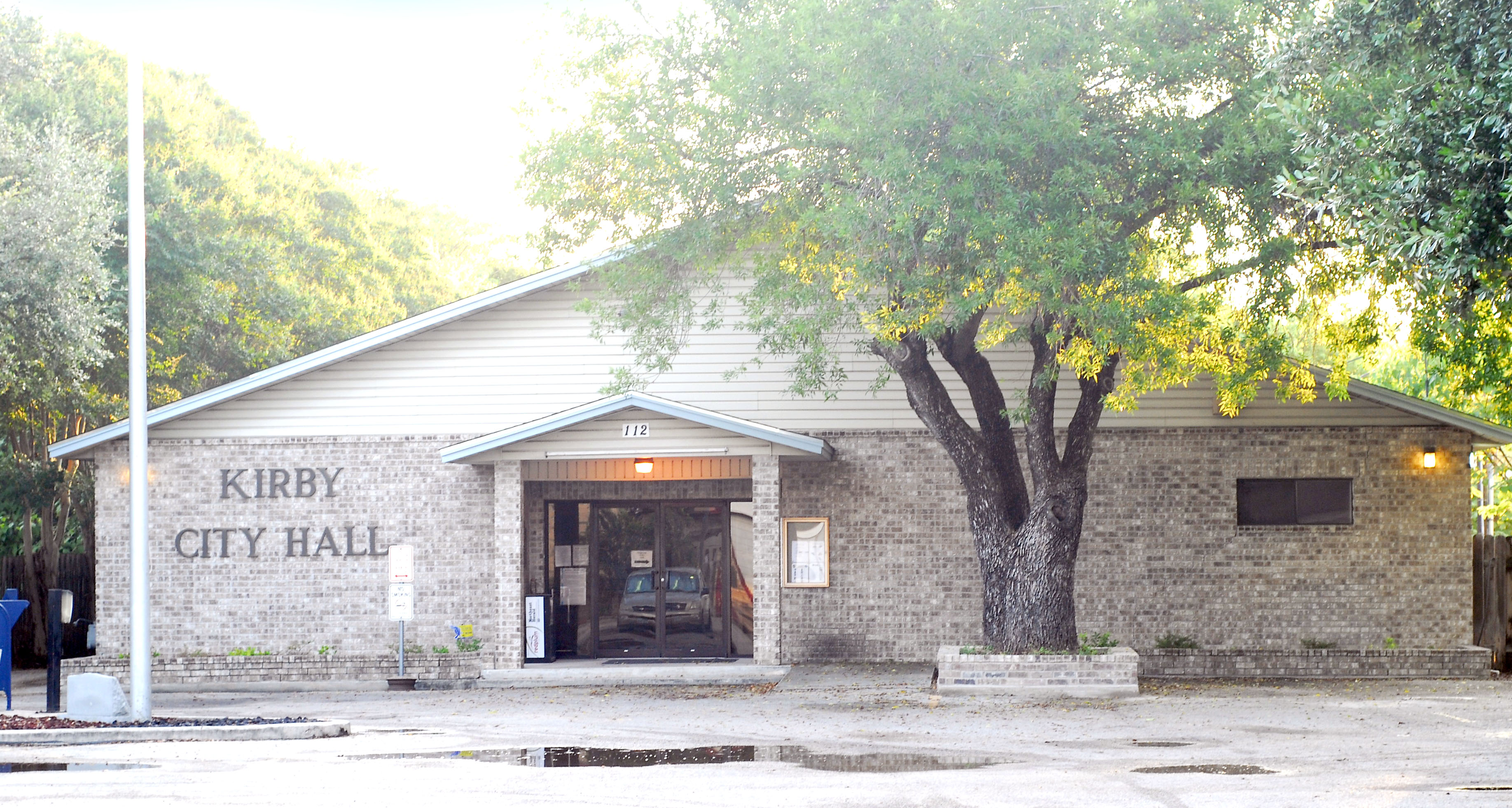 Kirby City Hall building